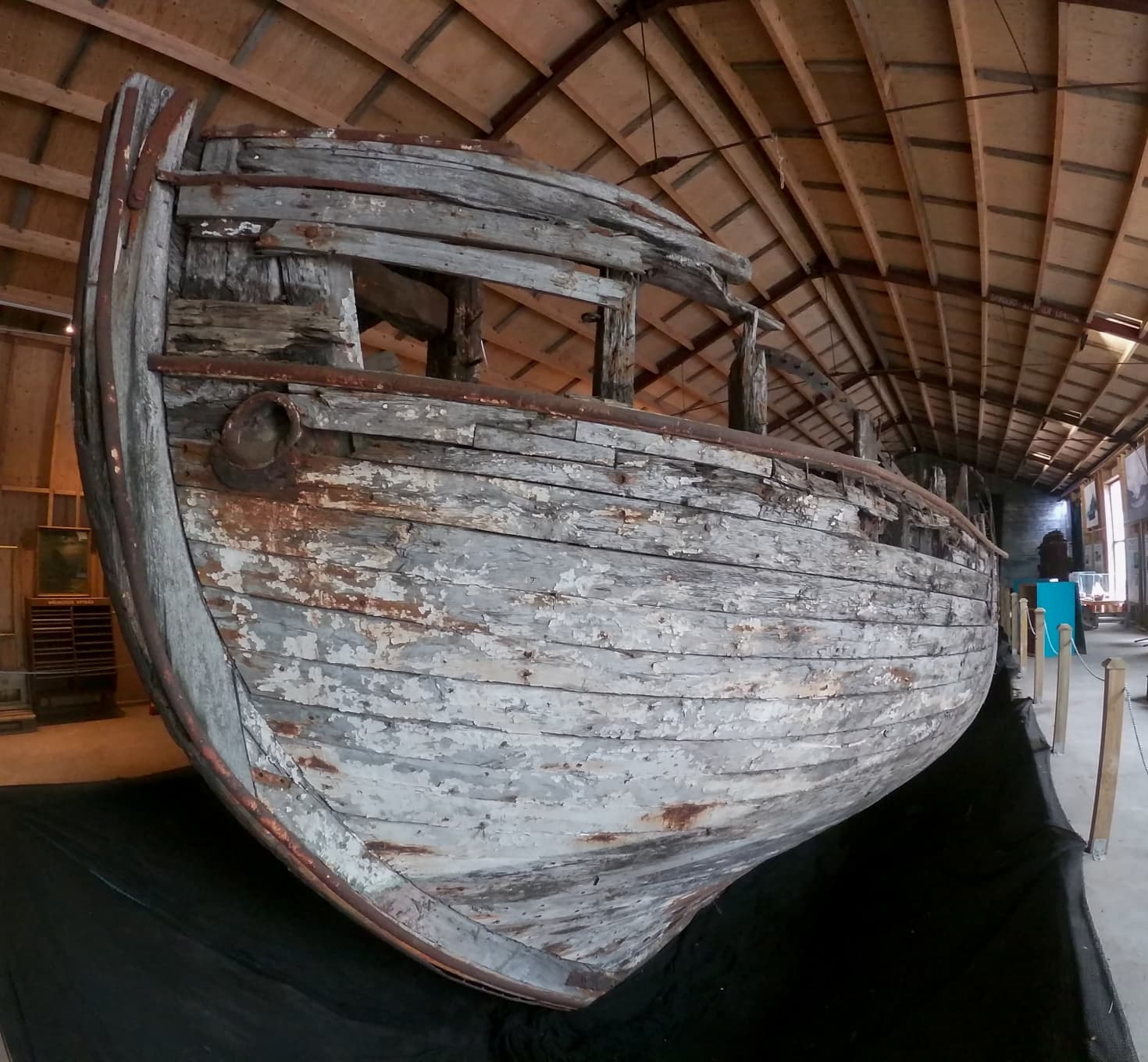 The preserved Skaftfellingur ship inside the maritime museum in Vík.