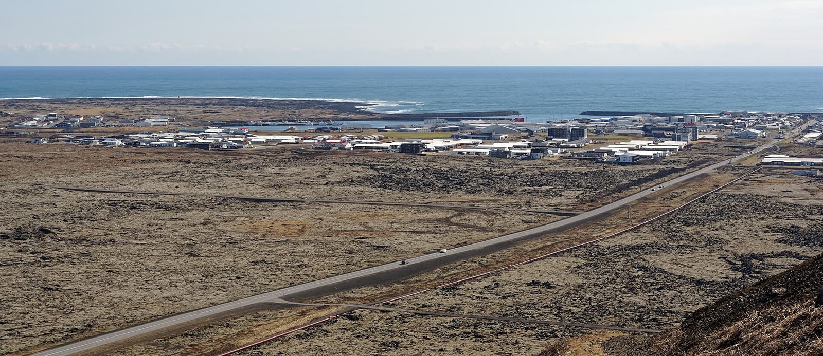 Grindavík and the Reykjanes lava coast for airport-area and Reykjanes overnight planning