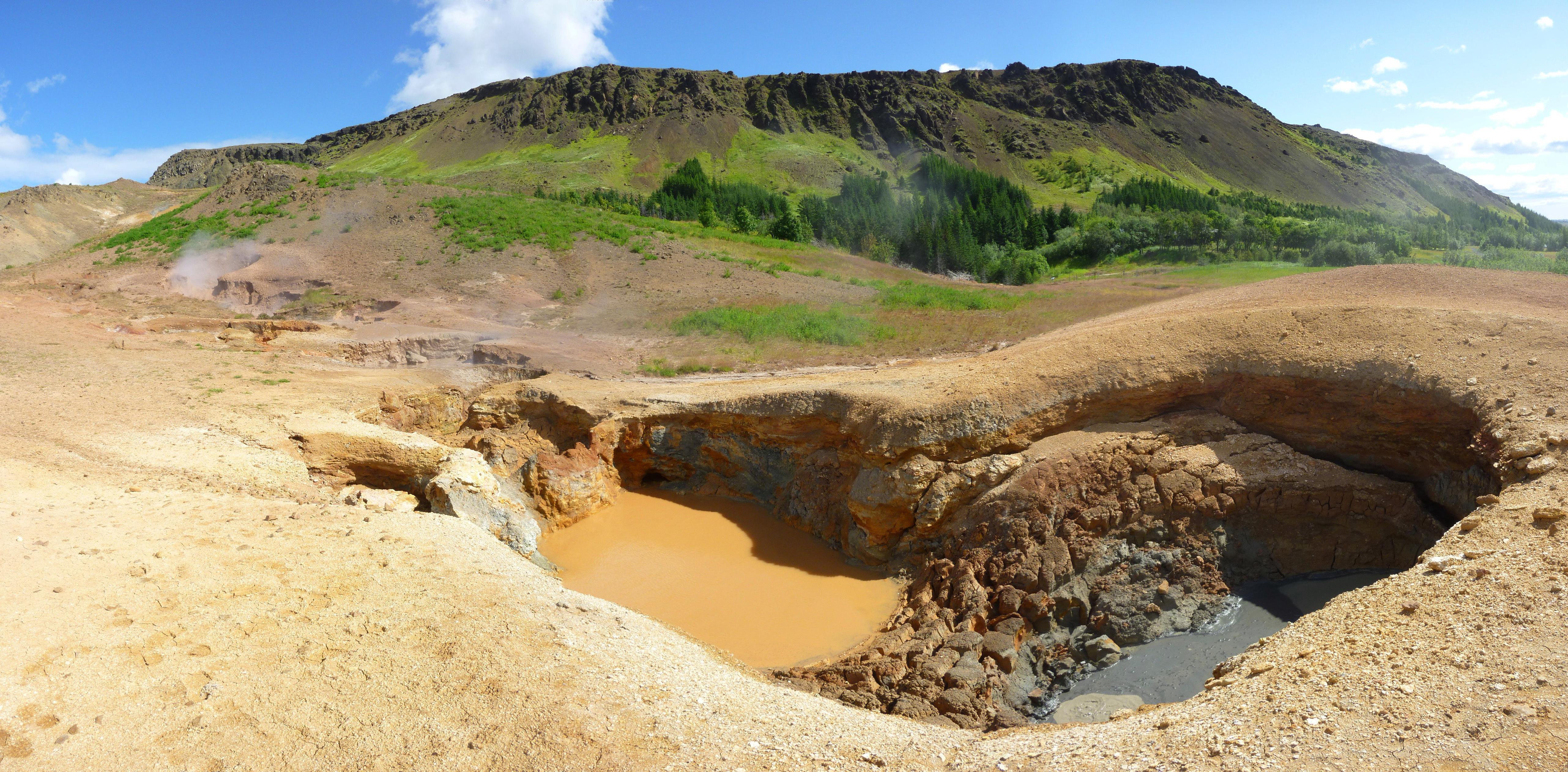 Panoramic view of the Leirgerður geothermal area at Hveragerði.