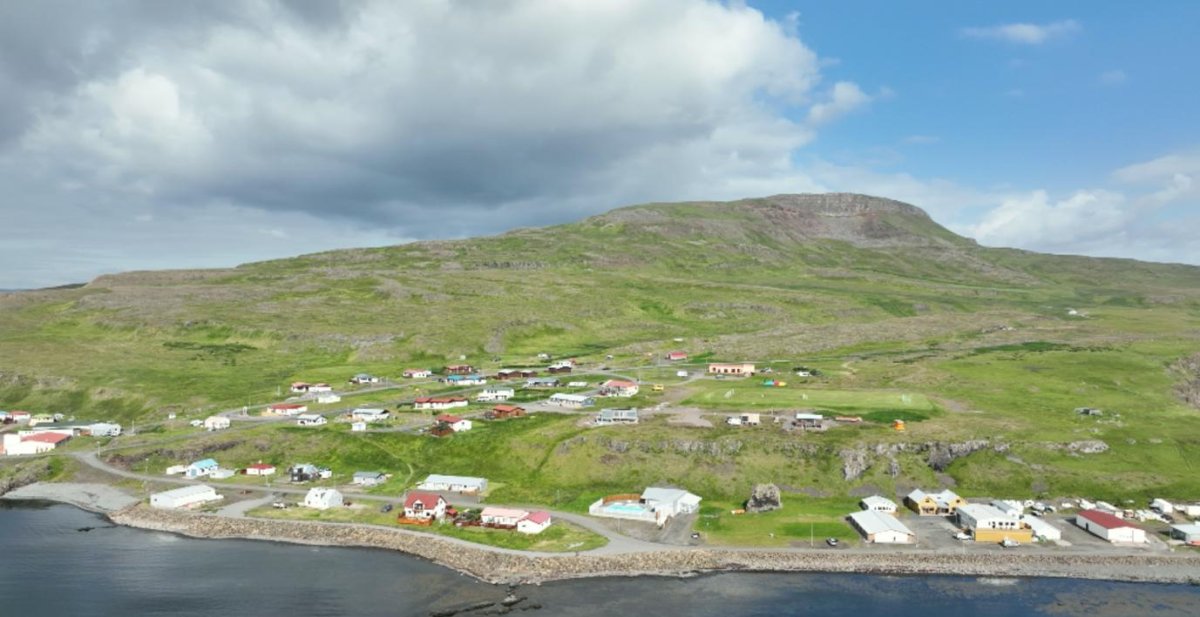 View over Steingrímsfjörður and the Drangsnes area from the Bæjarfell walking route.