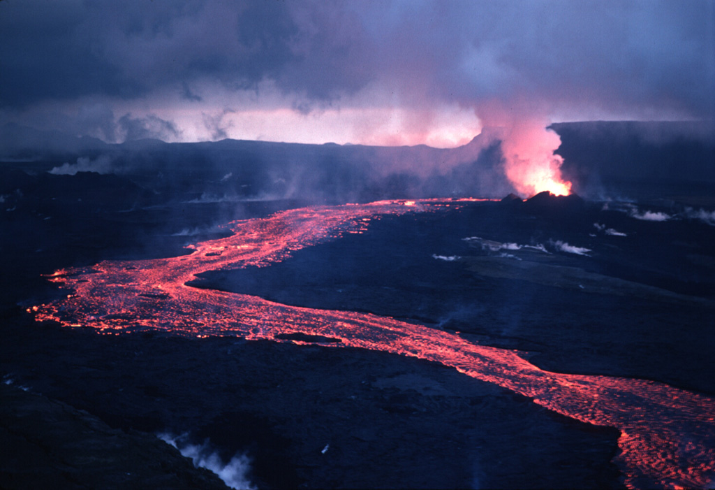 Lava flowing during the Krafla Fires near Gjástykki in North Iceland.