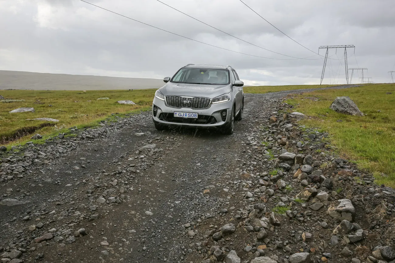 A rough gravel road with loose stones on the approach to Háifoss in Þjórsárdalur.