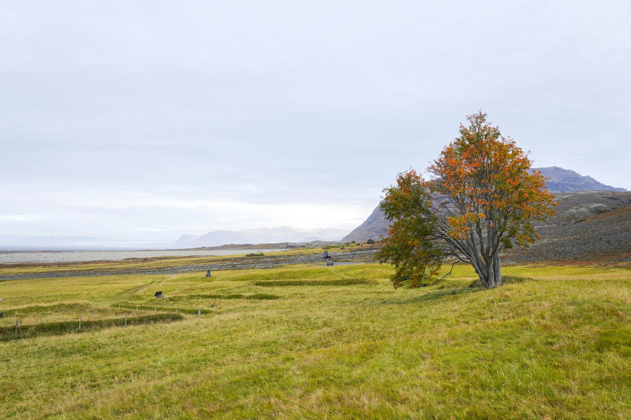 Sandfell and the Öræfi lowlands below the mountains near Skaftafell.
