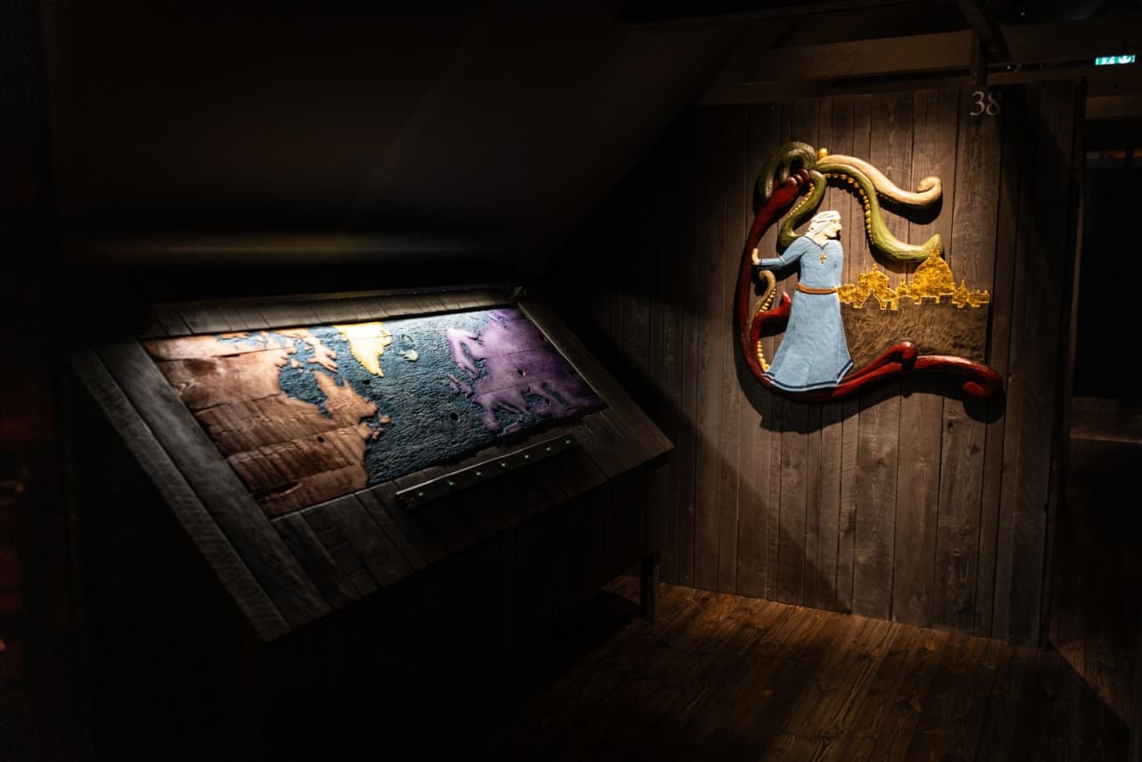 Map display inside the Leifsbud exhibition showing North Atlantic Norse travel context.