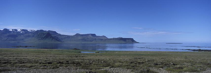Low coastal panorama of Melrakkaey from the official protected-area page.
